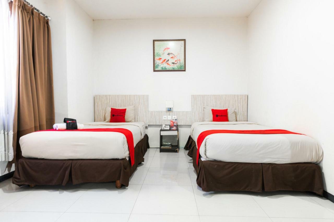 Agraha Andalas Hotel Macasar Exterior foto